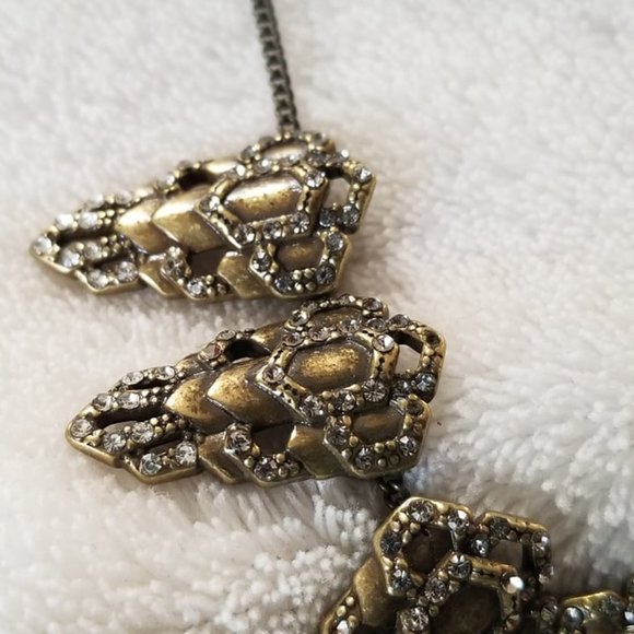 Chloe + Isabel Collar Necklace - Picture 3 of 8